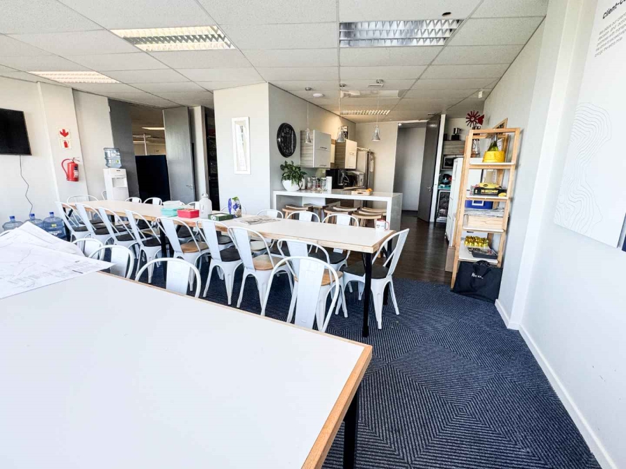 To Let Commercial Property for Rent in Plattekloof Western Cape